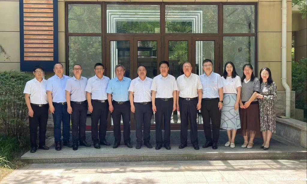 副院长刘庆堂一行赴山东青年政治学院调研交流现代物业管理专业“3+2”专本贯通人才培养工作